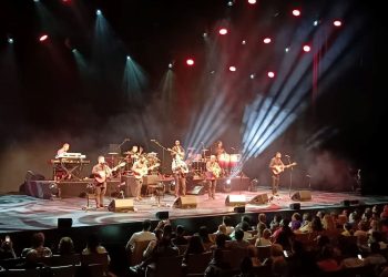 Gipsy Kings, İstanbul’da hayranlarıyla buluştu