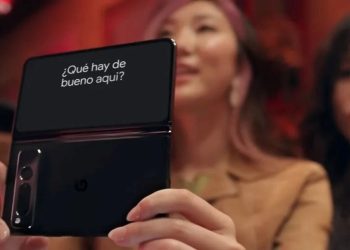 Google yeni özelliğini tanıttı: Pixel Fold canlı çeviri yapacak