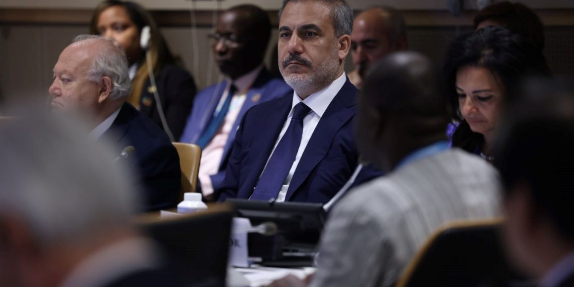 Hakan Fidan’dan telefon diplomasisi