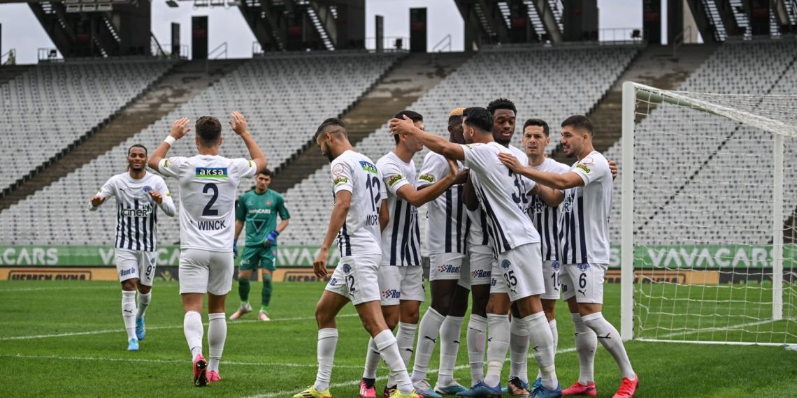 Haliç derbisinde kazanan Kasımpaşa