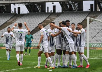 Haliç derbisinde kazanan Kasımpaşa