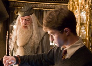 Harry Potter sinemalarında Dumbledore’u canlandıran Michael Gambon hayatını kaybetti
