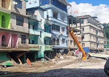 Hindistan’da sel felaketi: Can kaybı 42’ye yükseldi