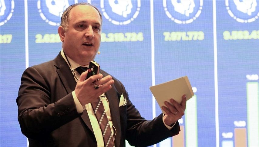 İBB yöneticisinin “terör örgütüne yardım” davasında karar