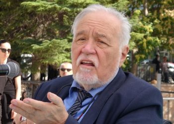 İlber Ortaylı’dan bozuk mikrofon yansısı: Sinirlenirim demiştim