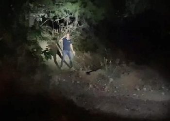 İntihara kalkışan kişiyi Emniyet Müdürü ikna etmeye çalıştı