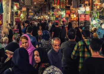 İran’da yaklaşık 3 milyon kişi “yalnız” yaşıyor