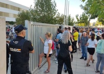 İspanya’da bir ortaokul öğrencisi, okulda bıçaklı atak düzenledi