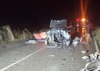 Isparta’da araba ile kamyonet çarpıştı: 1’i çocuk 5 meyyit