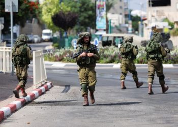 İsrail Hamas’ın bastığı hudut kentini boşaltıyor