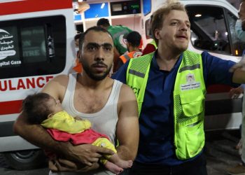 İsrail ordusunun basın toplantısında “bebek tezlerini sormayın” uyarısı