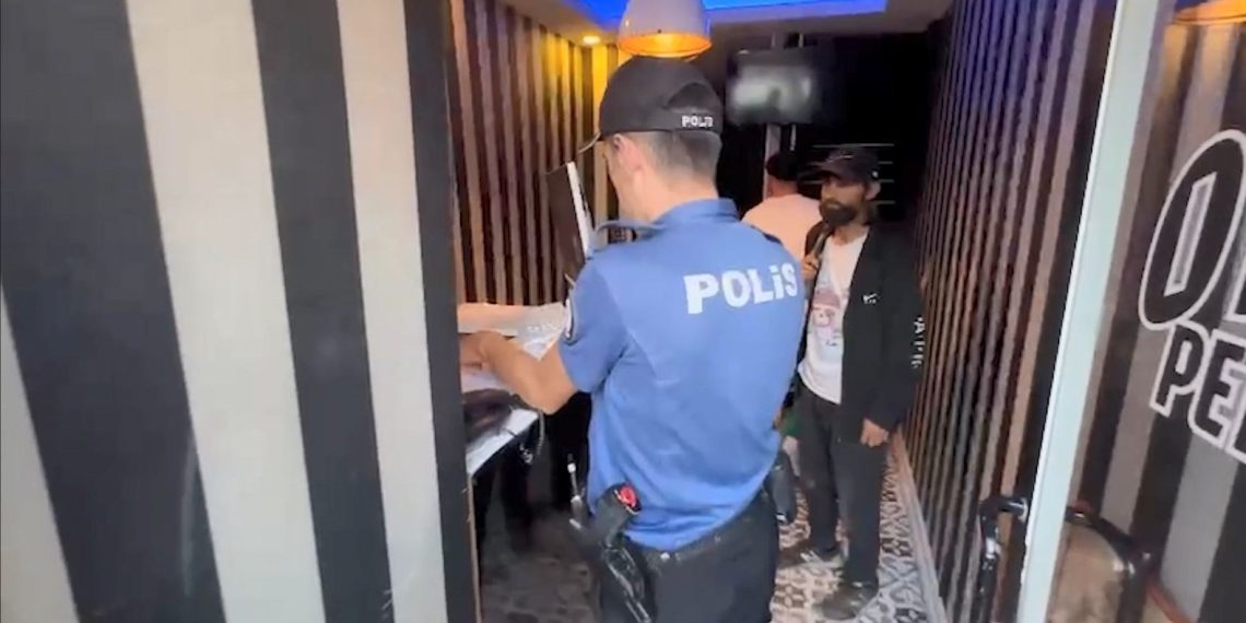 İstanbul Valiliği sokakta yaşayanları otellere yerleştirmeye başladı