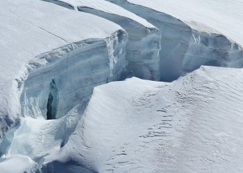İsviçre’deki buzullar süratle eriyor: Son 2 yılda yüzde 10 azalma