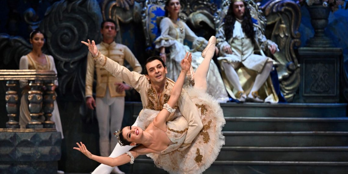 İzmir Devlet Opera ve Balesi Uyuyan Hoş balesiyle sahne alacak