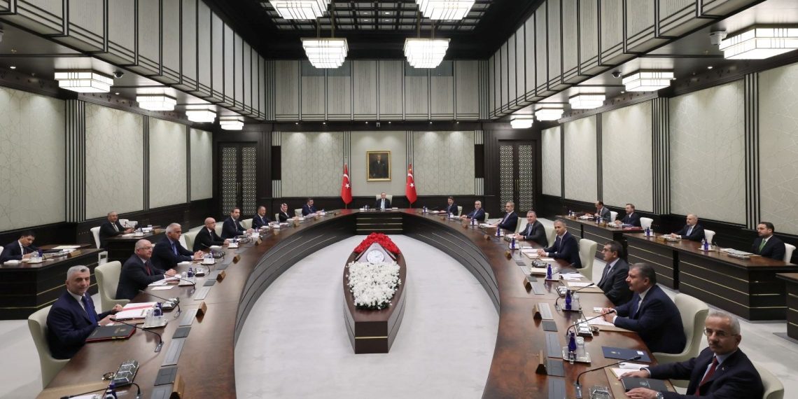 Kabine toplantısı başladı (Gündemde hangi başlıklar var?)