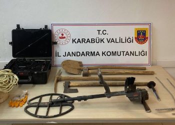 Kaçak defineciler drone ve fotokapanla yakalandı