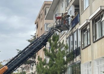 Kadıköy’de yangın paniği