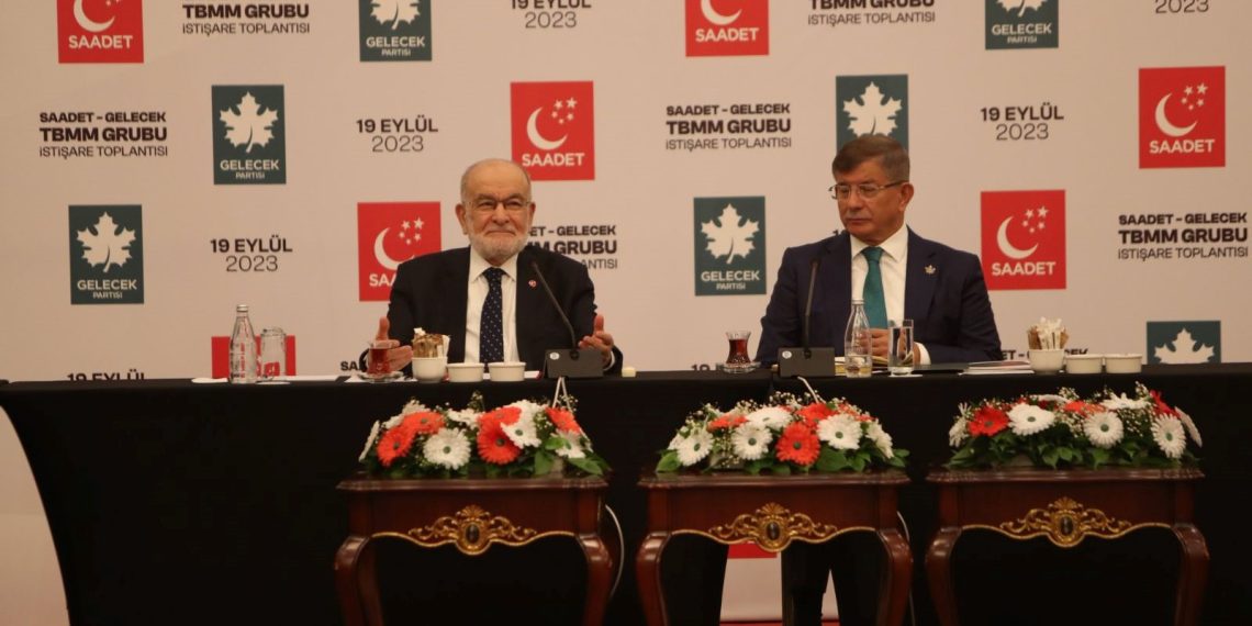 Karamollaoğlu ve Davutoğlu’ndan lokal seçimlerde “iş birliği” açıklaması