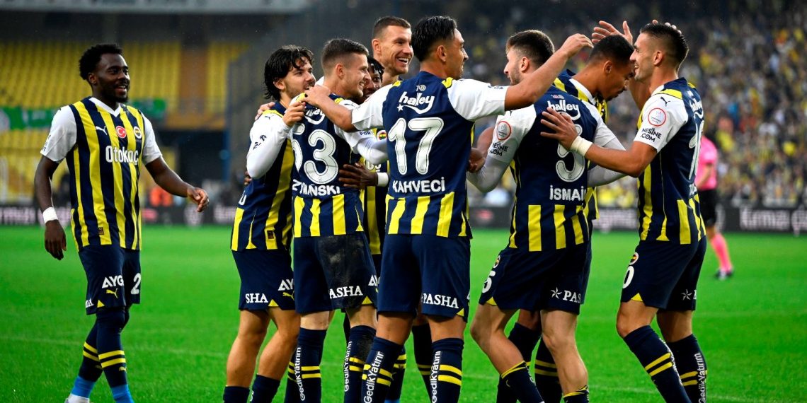 Kasımpaşa-Fenerbahçe maçı ne vakit, saat kaçta ve hangi kanalda? Fenerbahçe 8’de 8 peşinde