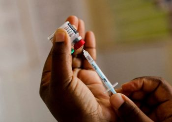 Kenya’da gizemli hastalık: Yürümekte zorlanan 95 kız öğrenci hastaneye kaldırıldı