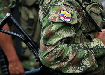 Kolombiya’da hükümet, eski FARC üyelerine yönelik tüm operasyonları askıya aldı