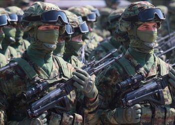 Kosova’dan Sırbistan’a “sınırdan askerlerinizi çekin” daveti