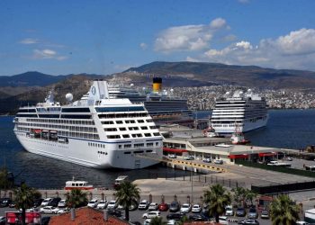 Kruvaziyerler rotayı Ege’ye çevirdi (İzmir’de 30 bin turist bekleniyor)