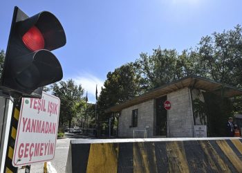 Meclis’te ziyaretçiler için günlük 5 araç sınırlaması