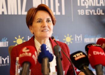 Meral Akşener hastaneye kaldırıldı, programları iptal edildi
