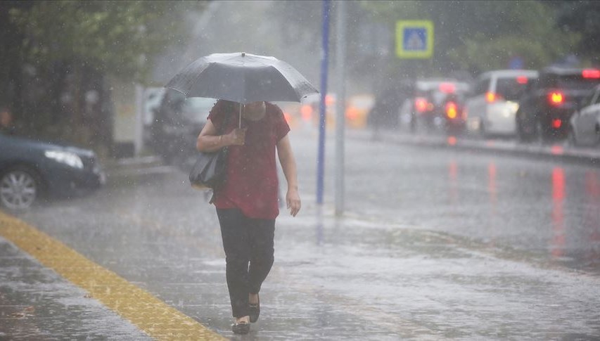 Meteoroloji’den 12 ile sarı kodlu ikaz: Kuvvetli yağış ve toz taşınımı bekleniyor