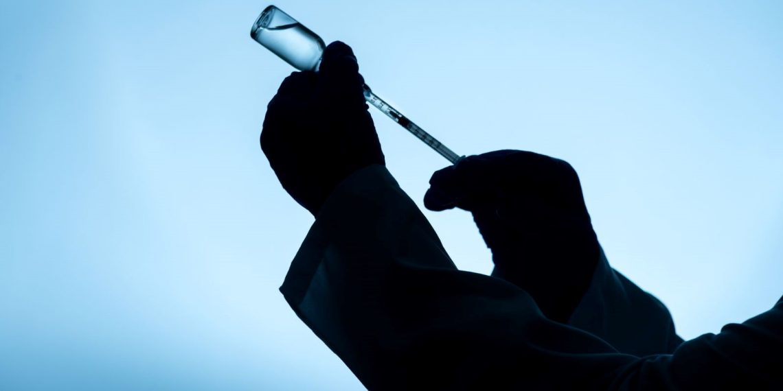 Mevcut Covid-19 aşıları yeni varyantlara karşı ne kadar tesirli? DSÖ’den açıklama