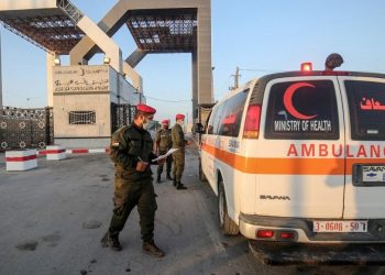 Mısır’da polis 2 İsrailli turisti öldürdü