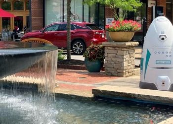 New York’ta güvenlik robot: Time Square metro istasyonunda devriye atacak