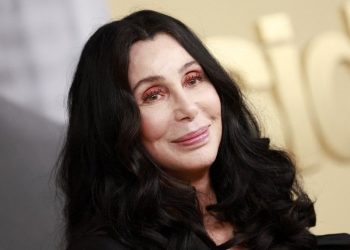 Oğlunu kaçırmak için adam tuttuğu tez edilen Cher sessizliğini bozdu