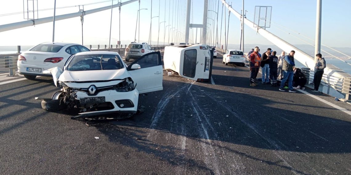 Osmangazi Köprüsü’nde kaza: 9 yaralı