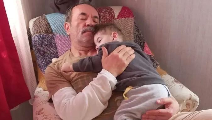 Oyuncu Engin Yüksel’in 28 aylık oğlu Çınar Aziz hayatını kaybetti