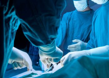 Paklık vazifelisi ameliyat yaptı savı