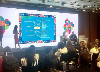 Peryön İnsan İdaresi Kongresi’nin iştirakçileri ortasında dünya devi Pearson da vardı