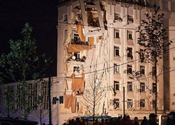 Rusya: Dnipro’daki hava üssünde Ukrayna’ya ilişkin yakıt depolarını ve silahları vurduk