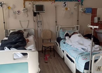 Sandviç 3 öğrenciyi hastanelik etti