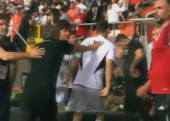 Şenol Güneş’ten, Salih Uçan’a sert hareket