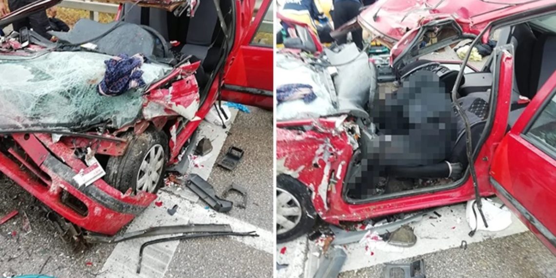 Sinop’ta araba, kamyona çarptı: 4 meyyit