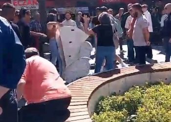 SMA’lı Sümeyye için kurulan yardım standına atak