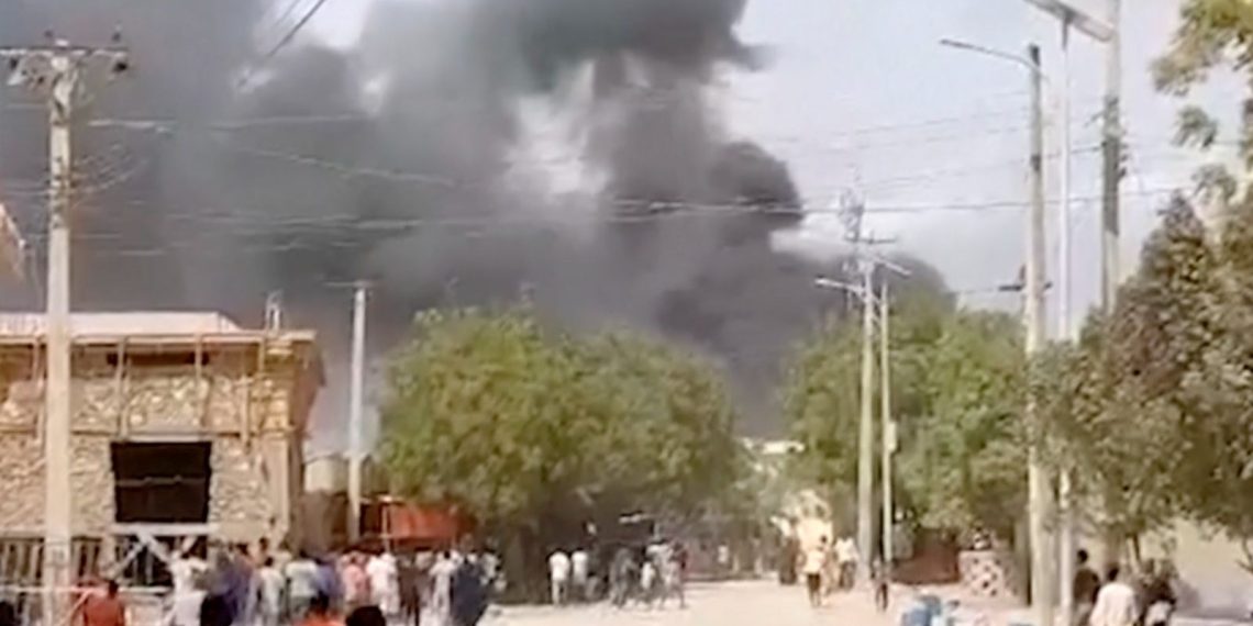 Somali’de bomba yüklü kamyon patladı: Çok sayıda meyyit ve yaralı var