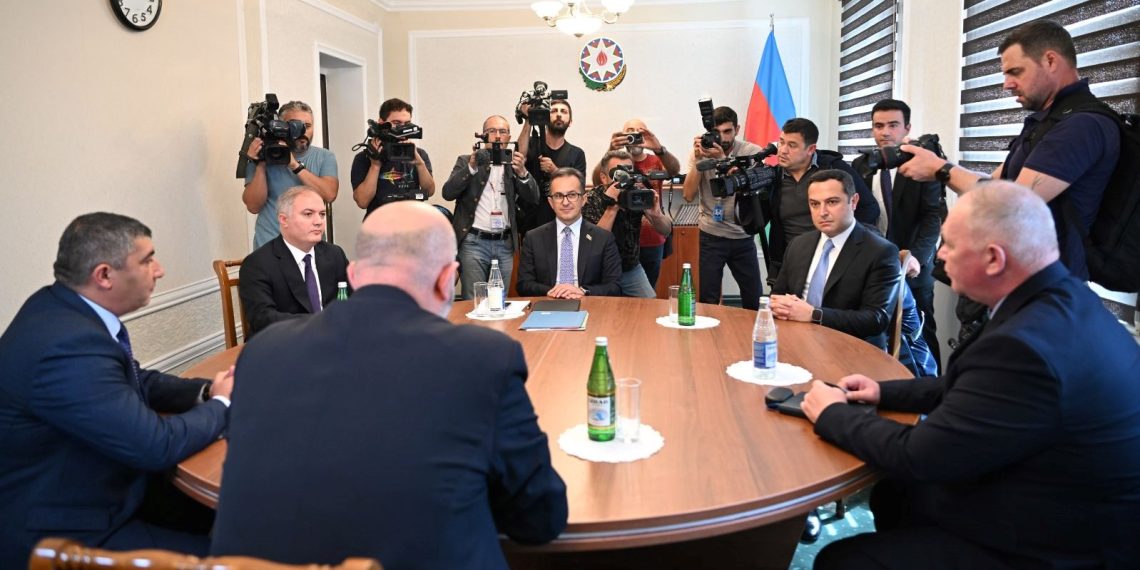 SON DAKİKA HABERİ: Azerbaycan ve Karabağ Ermenileri görüştü