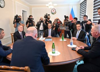 SON DAKİKA HABERİ: Azerbaycan ve Karabağ Ermenileri görüştü