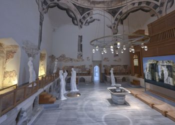 Tarihi Zeyrek Çinili Hamam son sefer sanatseverleri ağırlıyor