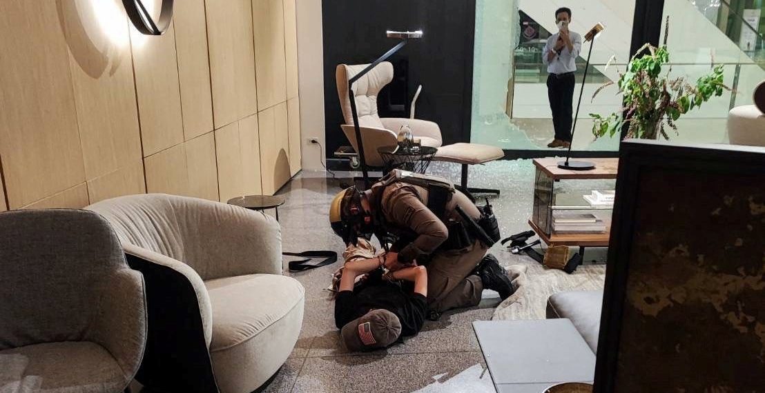 Tayland’da 14 yaşındaki çocuk alışveriş merkezinde ateş açtı: 3 meyyit