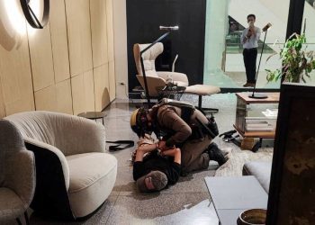 Tayland’da 14 yaşındaki çocuk alışveriş merkezinde ateş açtı: 3 meyyit