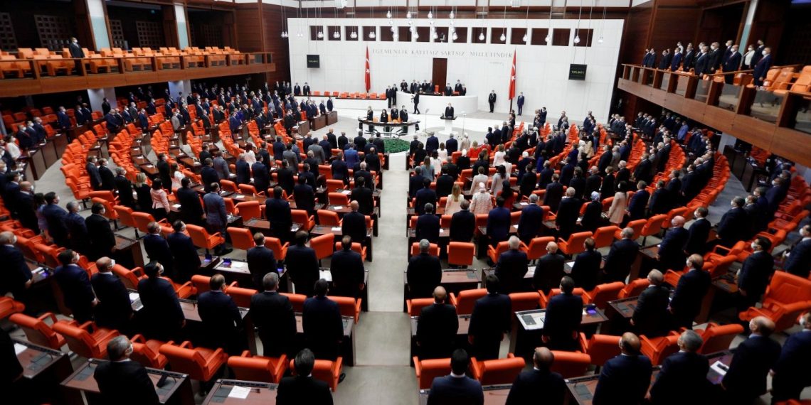 TBMM Lideri Kurtulmuş’tan parti kümelerine yeni anayasa ziyareti